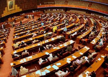 تحریک انصاف کے مزید 35  ارکان قومی اسمبلی کے استعفے منظور