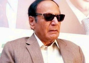 چوہدری شجاعت نے  پرویزالہیٰ کی پارٹی رکنیت معطل کردی