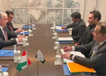 بلاول بھٹو کی تاجکستان کے وزیر خارجہ  سے ملاقات،تجارت، توانائی  میں تعاون کے فروغ پر اتفاق