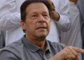 عمران خان، اسد عمر اور فواد چوہدری  کے وارنٹ گرفتاری جاری