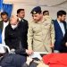 وزیراعظم  اور آرمی چیف  پشاور پہنچ گئے،دھماکے  کے زخمیوں کی ہسپتال میں عیادت
