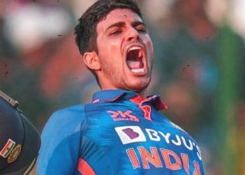 شبمن گِل ون ڈے میں ڈبل سنچری اسکور کرنے والے کم عمر ترین کرکٹر  بن گئے