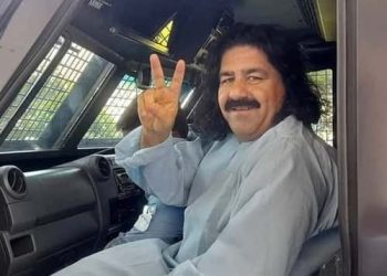 پشتون تحفظ موومنٹ کے رہنما  رکن قومی اسمبلی علی وزیر کراچی جیل سے رہا