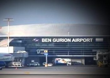 ماں باپ نے ٹکٹ بچانے کیلئے شیر خوار بچہ ایئرپورٹ کے کاؤنٹر پر چھوڑدیا