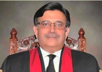 عدالت حکومت  نہیں کرنا چاہتی ، مسائل کا حل عوامی فیصلے ہی سے  ممکن ہے، چیف جسٹس