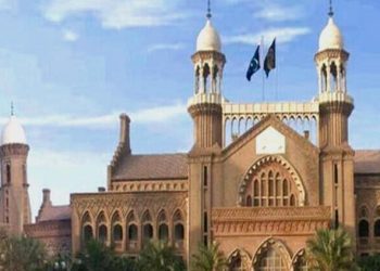 لاہور ہائی کورٹ نے پی ٹی آئی کے 43 ارکان  اسمبلی  کو ڈی نوٹیفائی کرنےکا حکم معطل کردیا