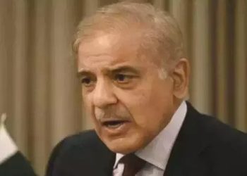 وزیر اعظم کا سیکرٹریٹ  افسران کی تنخواہوں میں غیر منصفانہ فرق ختم کر نے کا فیصلہ