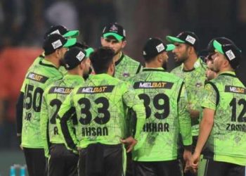 پشاور زلمی کو 4 وکٹوں سے شکست، لاہور قلندرز  پی ایس ایل فائنل میں پہنچ گئی