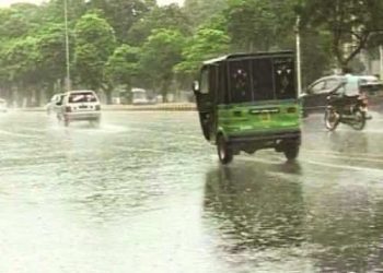 اسلام آباد اور پنجاب کے کئی شہروں میں بارش سے موسم خوشگوار،تلہ گنگ،بھکر میں ژالہ باری