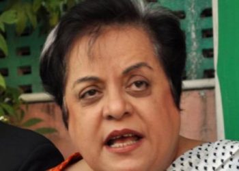 شیریں مزاری کا پی ٹی آئی اور سیاست چھوڑنے کا اعلان