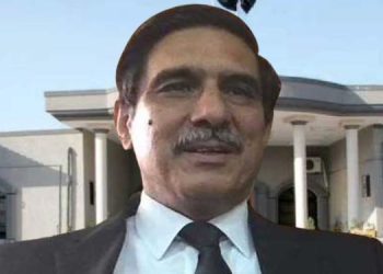 خواجہ حارث چیئرمین پی ٹی آئی کی قانونی ٹیم سے الگ ، فائلیزواپس کر دیں